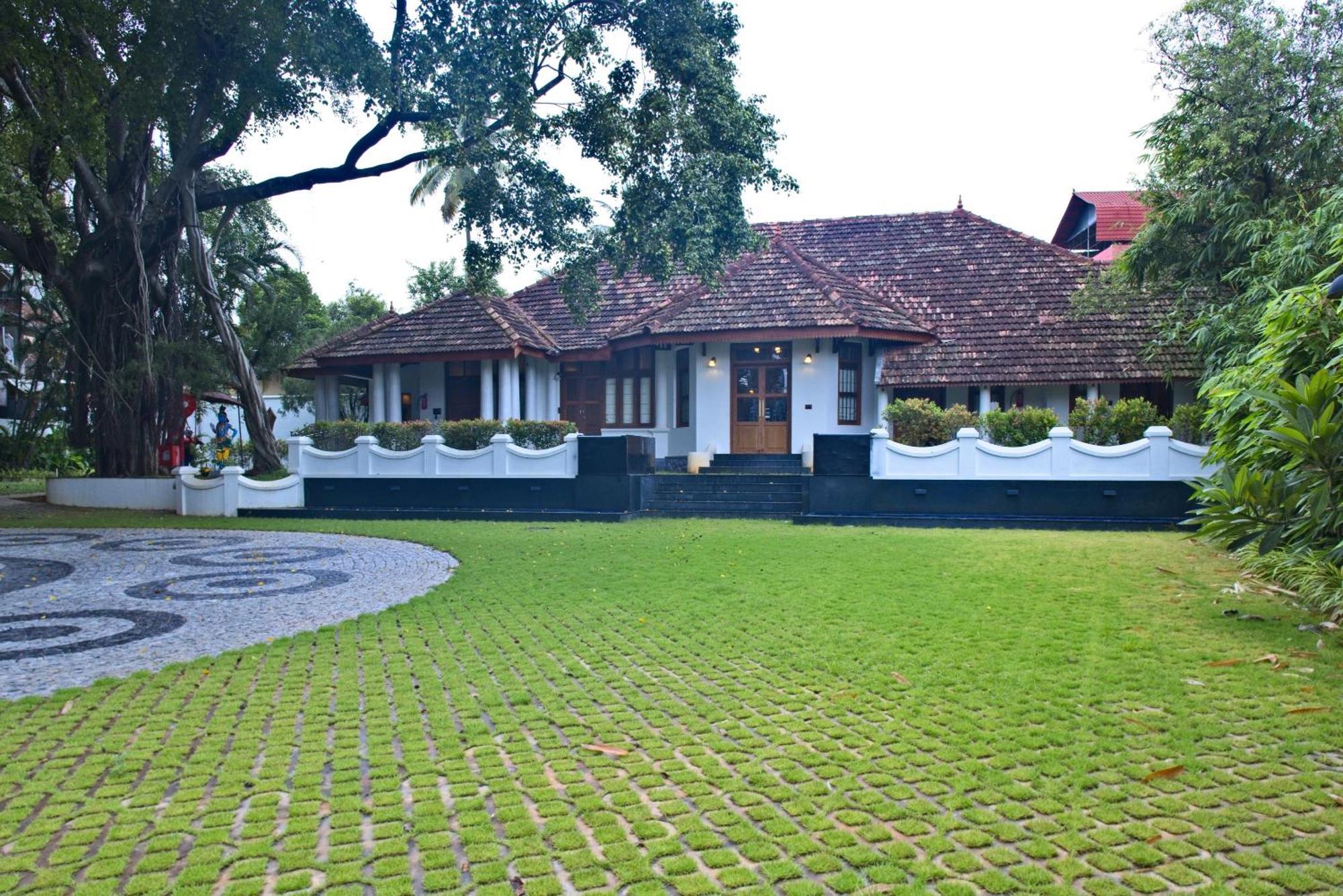 Amritha Heritage Thiruvananthapuram Exterior photo